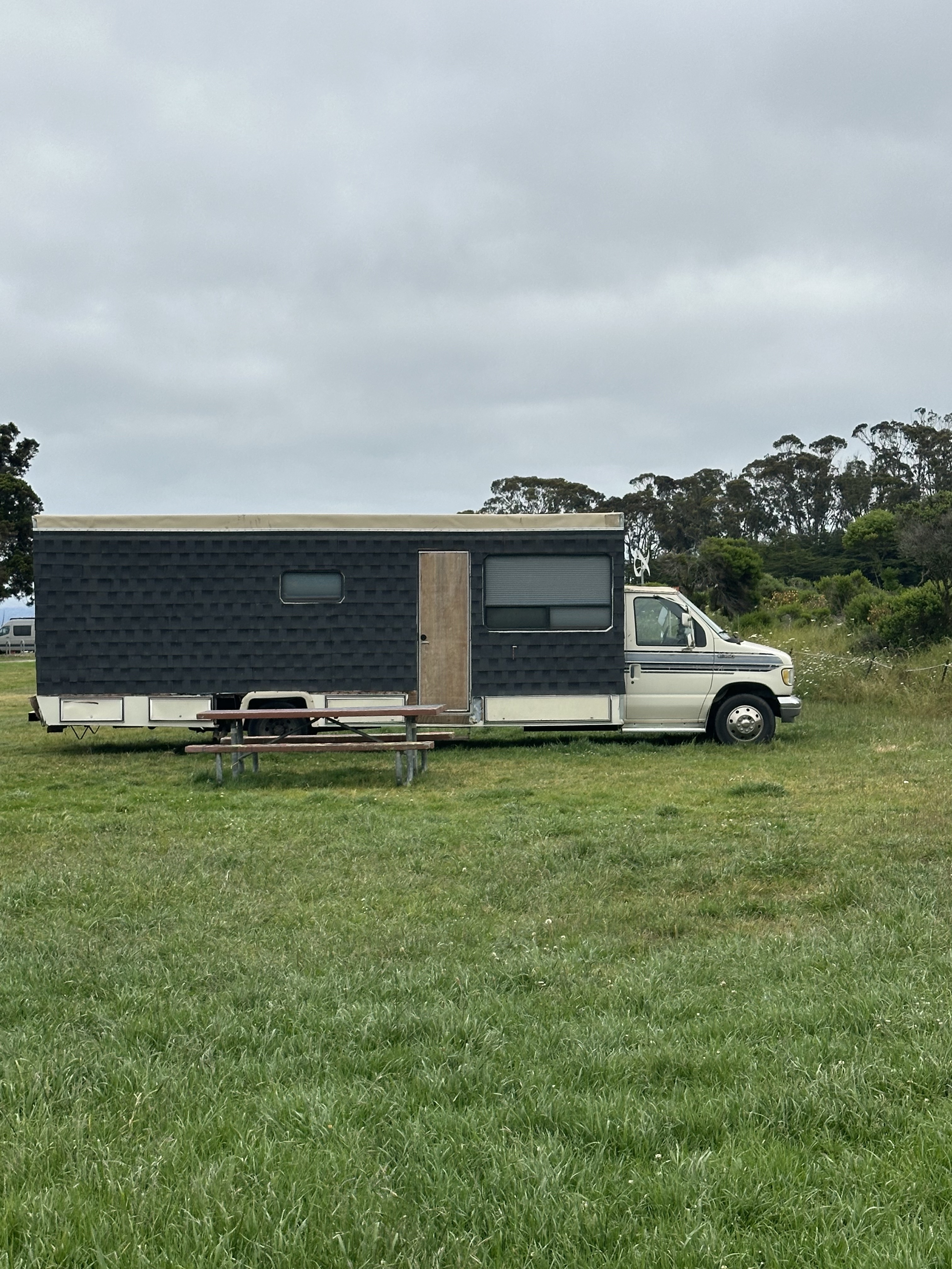 an RV with shingles